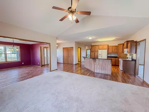 2953 9th Ave SE, Willmar, MN 56201 photo 6