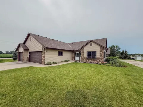 2953 9th Ave SE, Willmar, MN 56201 photo 2