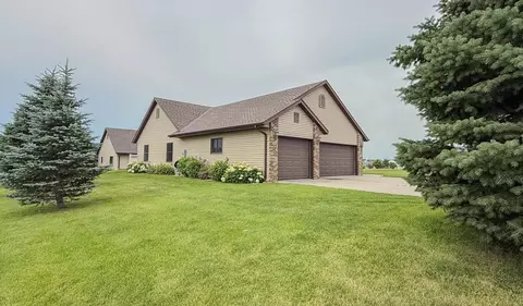 2953 9th Ave SE, Willmar, MN 56201 photo 3