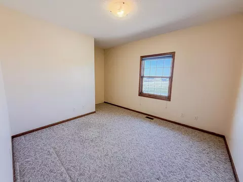 2953 9th Ave SE, Willmar, MN 56201 photo 27
