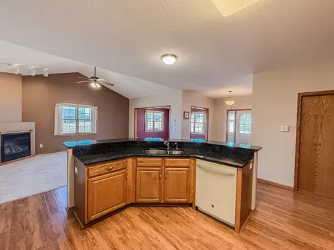 2953 9th Ave SE, Willmar, MN 56201 photo 13