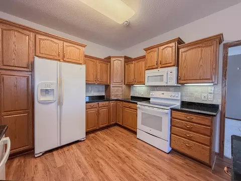 2953 9th Ave SE, Willmar, MN 56201 photo 12