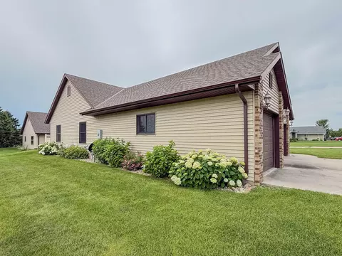 2953 9th Ave SE, Willmar, MN 56201 photo 36