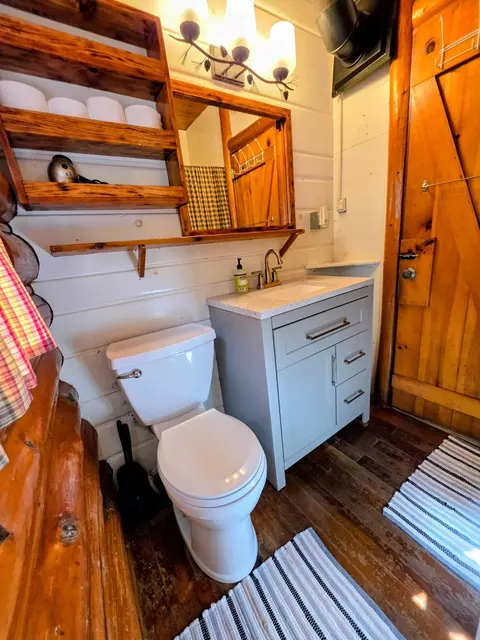 Bath - 51812 Becker Rd, Bigfork, MN 56628 photo 4 of 5