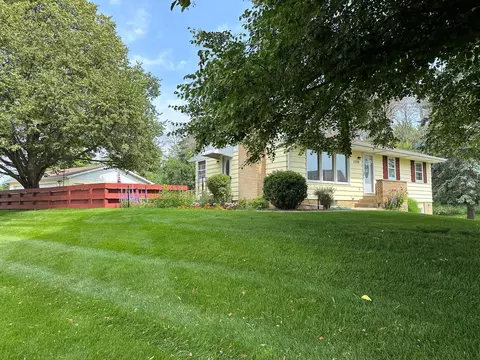 1299 N Birch Lake Blvd, White Bear Township, MN 55110