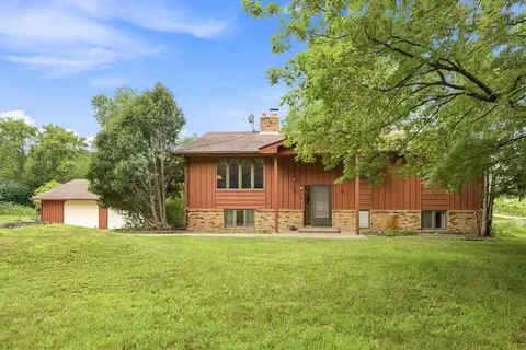 6225 Vicksburg Ln N, Maple Grove, MN 55311