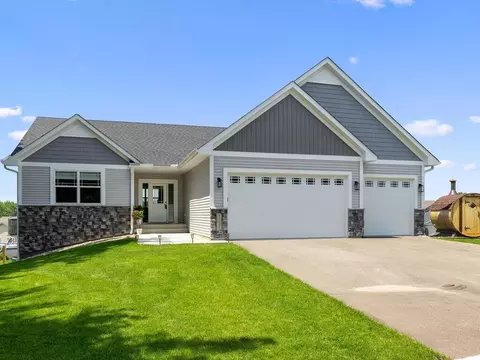 1221 Bishop Cir, Watertown, MN 55388