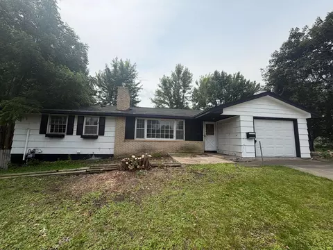 3607 Lake Drive Ave N, Robbinsdale, MN 55422