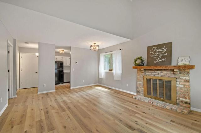 5401 W Brenner Pass, Fridley, MN 55432