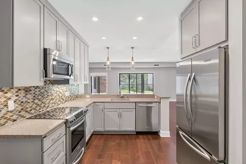 1235 Yale Pl #101, Minneapolis, MN 55403
