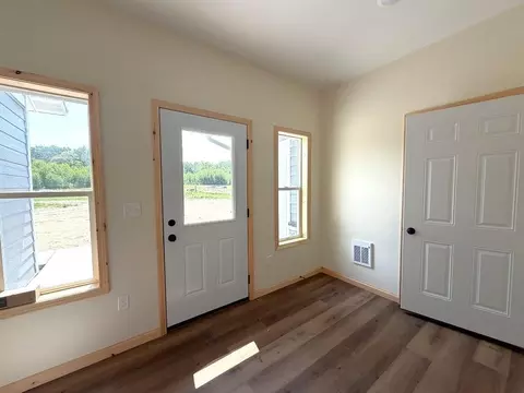Entry Way - 22859 285th Ave, Akeley, MN 56433 photo 1 of 4