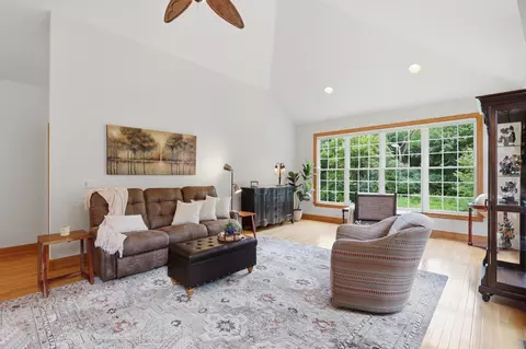 Living - 4910 Steeplechase Ct #39, Eagan, MN 55122 photo 3 of 5