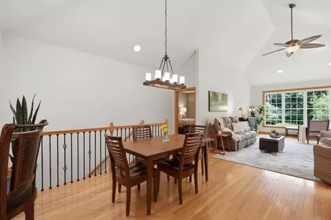 Dining - 4910 Steeplechase Ct #39, Eagan, MN 55122 photo 1 of 1