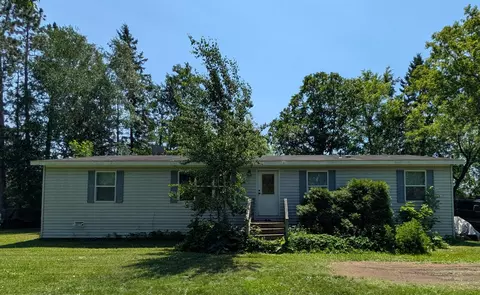 3945 Maple St, Kettle River, MN 55757