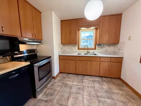 Kitchen - 508 3rd Ave NE, Byron, MN 55920 photo 2 of 4