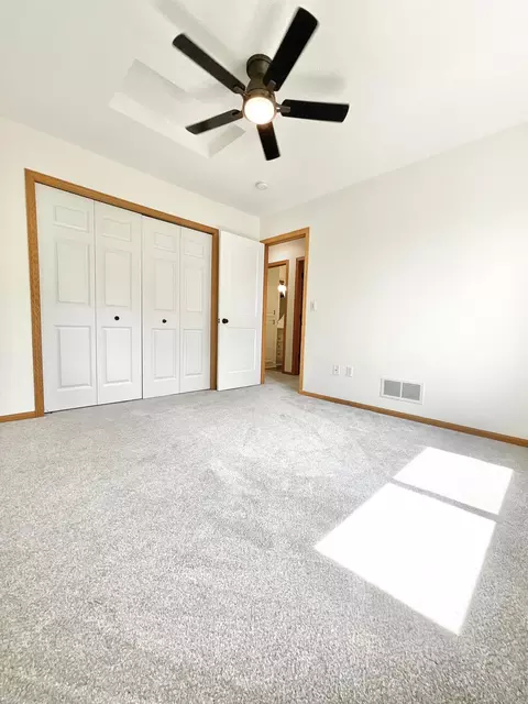 Bedroom - 2011 Lake View Dr, Jordan, MN 55352 photo 4 of 9