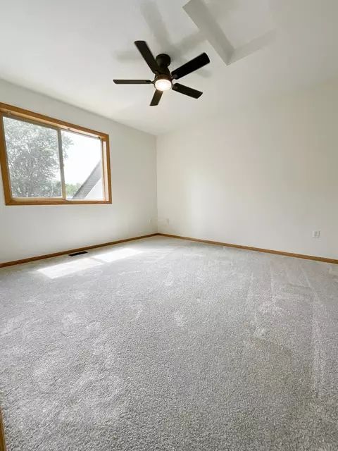 Bedroom - 2011 Lake View Dr, Jordan, MN 55352 photo 5 of 9