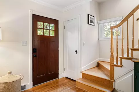 Entry Way - 512 6th Ave SW, Austin, MN 55912 photo 1 of 3