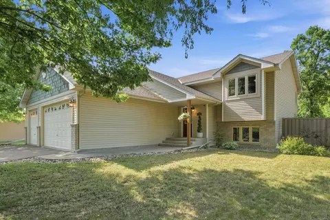 722 79th St, Lino Lakes, MN 55014