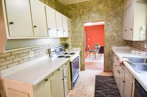 Kitchen - 237 E Nelson Ave, Warren, MN 56762 photo 2 of 6