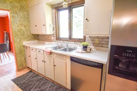 Kitchen - 237 E Nelson Ave, Warren, MN 56762 photo 3 of 6