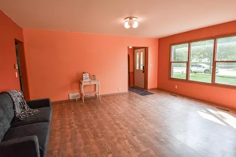 Living - 237 E Nelson Ave, Warren, MN 56762 photo 4 of 4