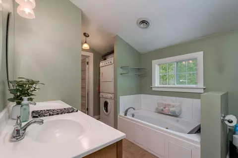 Bath - 520 3rd St S, Waterville, MN 56096 photo 2 of 5