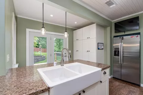 Kitchen - 520 3rd St S, Waterville, MN 56096 photo 2 of 5