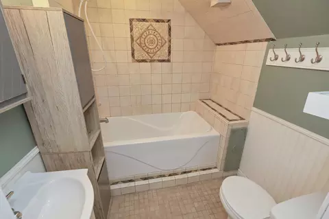 Bath - 448 23rd Ave N, Saint Cloud, MN 56303 photo 1 of 1