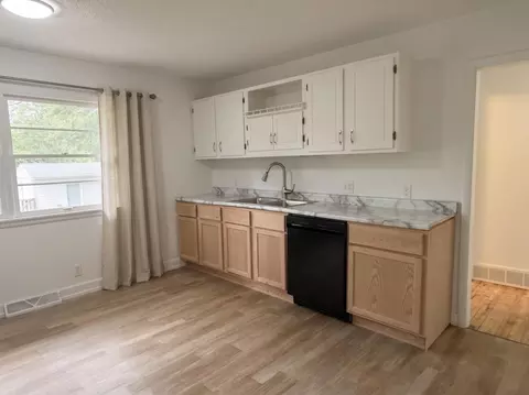 Kitchen - 416 SW 4th St, Brainerd, MN 56401 photo 2 of 4