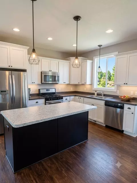 7790 244th St, Forest Lake, MN 55025