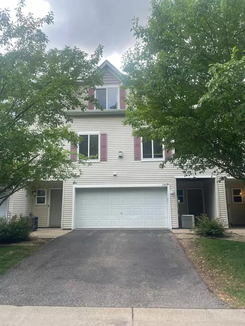 6766 Meadow Grass Ln S, Cottage Grove, MN 55016