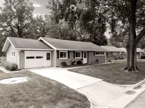 1426 Graham Ct SE, Rochester, MN 55904