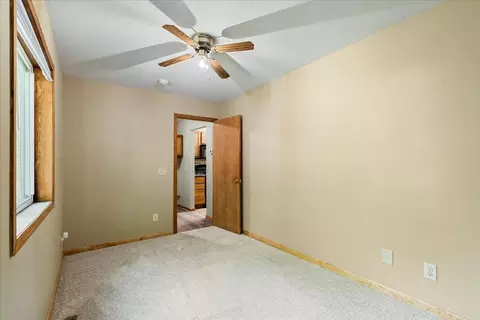 Bedroom - 711 SE 13th St, Brainerd, MN 56401 photo 3 of 3