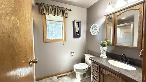 Bath - 3612 170th St, Boyd, MN 56218 photo 3 of 7