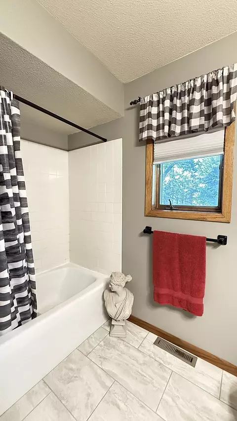 Bath - 3612 170th St, Boyd, MN 56218 photo 7 of 7