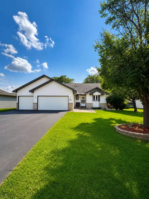 7101 Setzler Pkwy, Brooklyn Park, MN 55445