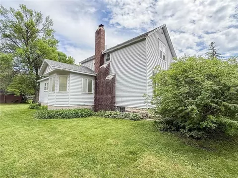 409 9th St SW, Willmar, MN 56201 photo 6