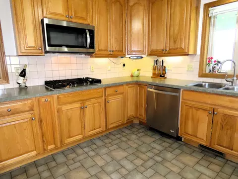 Kitchen - 39512 92nd Ave, Onamia, MN 56359 photo 4 of 9