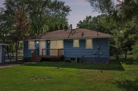 11341 Palm St NW, Coon Rapids, MN 55448