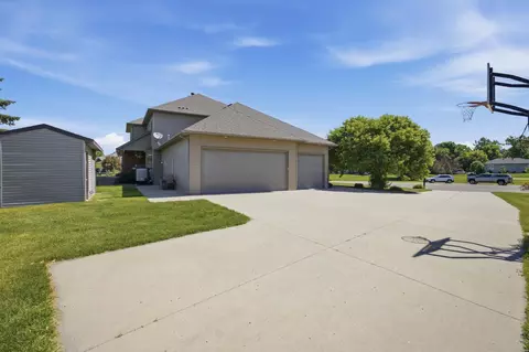 Exterior - 7019 Maple Ln, Horace, ND 58047 photo 8 of 8