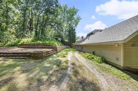 3633 Windtree Dr, Eagan, MN 55123 photo 48