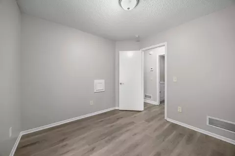 3633 Windtree Dr, Eagan, MN 55123 photo 33