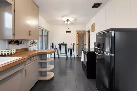 Kitchen - 809 7th St NE, Staples, MN 56479 photo 1 of 6