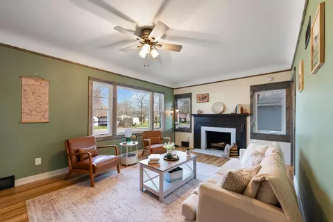 Living - 809 7th St NE, Staples, MN 56479 photo 2 of 7