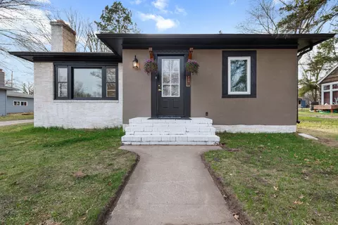 Exterior - 809 7th St NE, Staples, MN 56479 photo 1 of 6