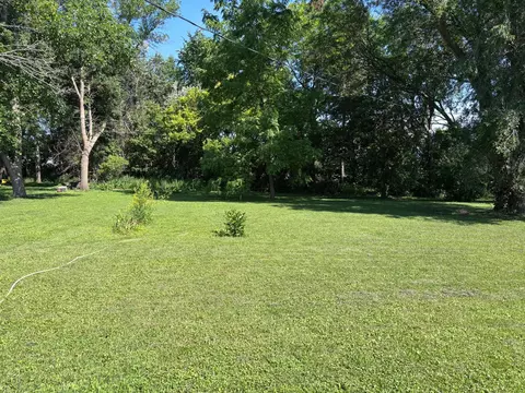 Exterior - 519 E 9th St, Morris, MN 56267 photo 4 of 4