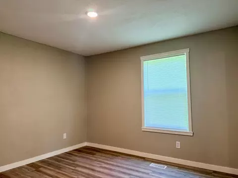 Bedroom - 519 E 9th St, Morris, MN 56267 photo 1 of 3