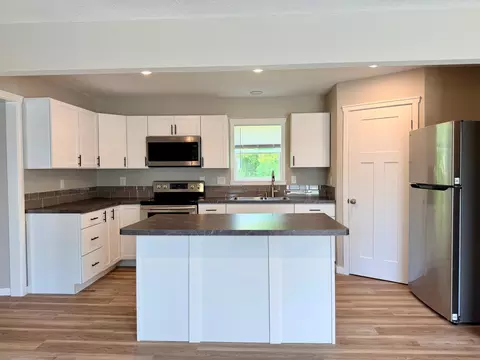 Kitchen - 519 E 9th St, Morris, MN 56267 photo 3 of 5