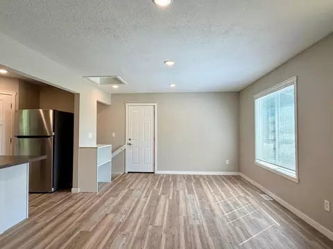 Living - 519 E 9th St, Morris, MN 56267 photo 2 of 3
